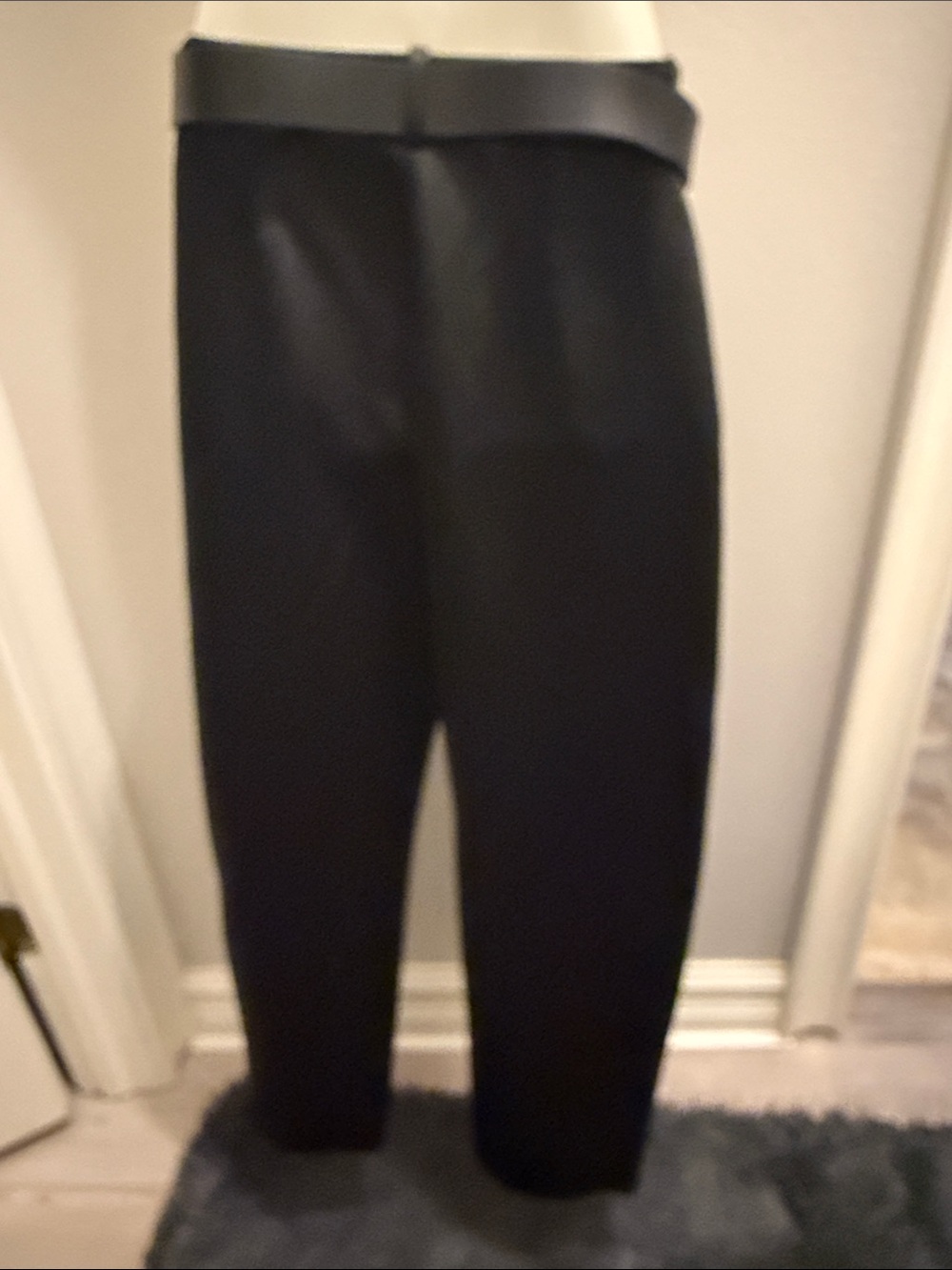 Zara Belted Black Barrel Wide-Leg Satin Pants NWT XS - Picture 4 of 6